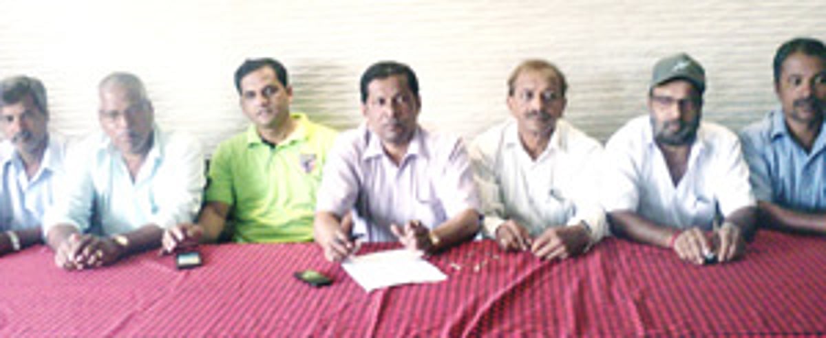 Truckers withdraw strike