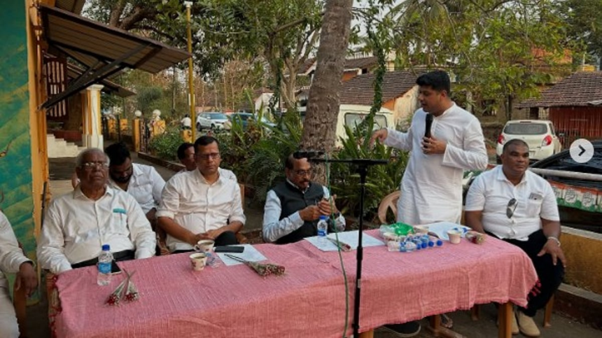 Turmoil in Congress during block panel meeting 1 Turmoil in Congress during
block panel meeting