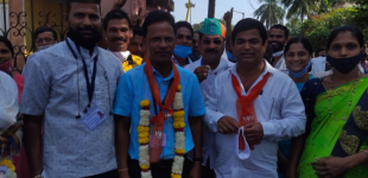 Turncoat MLAs Kavlekar, Clafasio prove detractors wrong