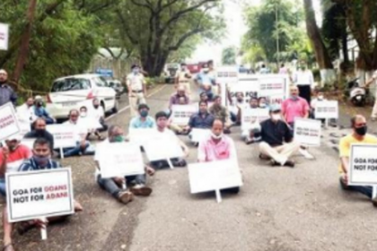 Twitter spat with Kejriwal won’t help Dr Sawant; Goa CM needs to justify in court why there is no threat to Mollem