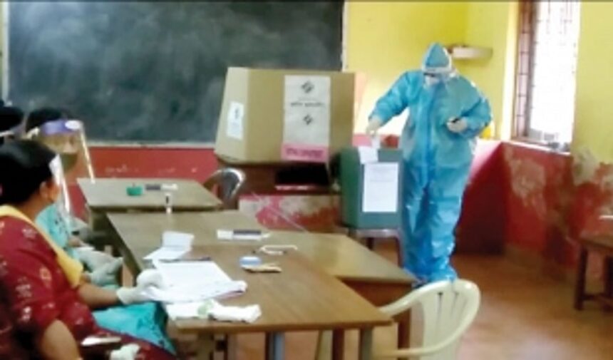 Two COVID+ve patients exercise franchise under police protection in Usgao, Bandora