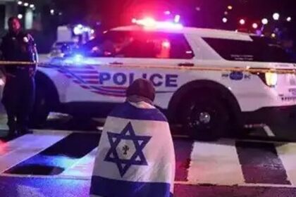 Two Israeli embassy employees killed in Washington shooting; suspect held