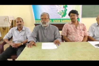 Two anti-Mopa warriors at war with each other