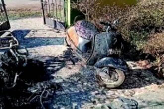 Two bikes burnt to ashes by miscreants at Sao Jose de Areal