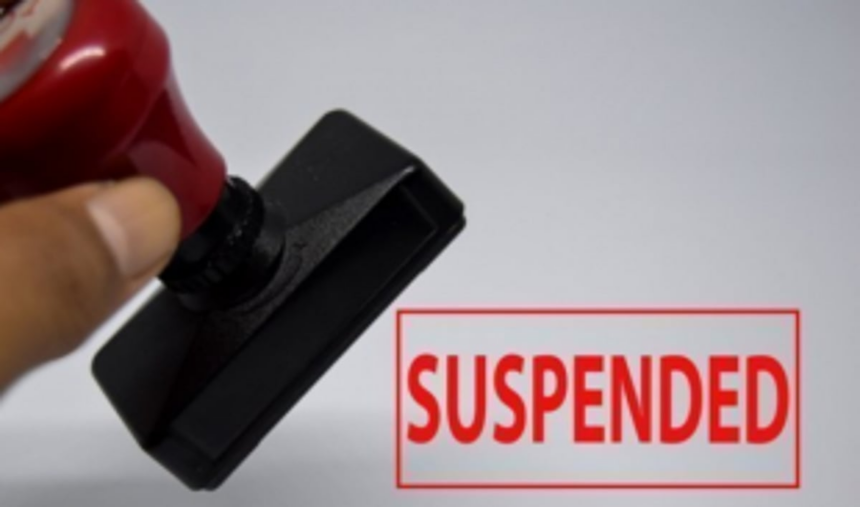 Two cops suspended as ‘medically fit’ prisoner flees from custody at GMC 1 Two cops suspended as ‘medically fit’ prisoner flees from custody at GMC