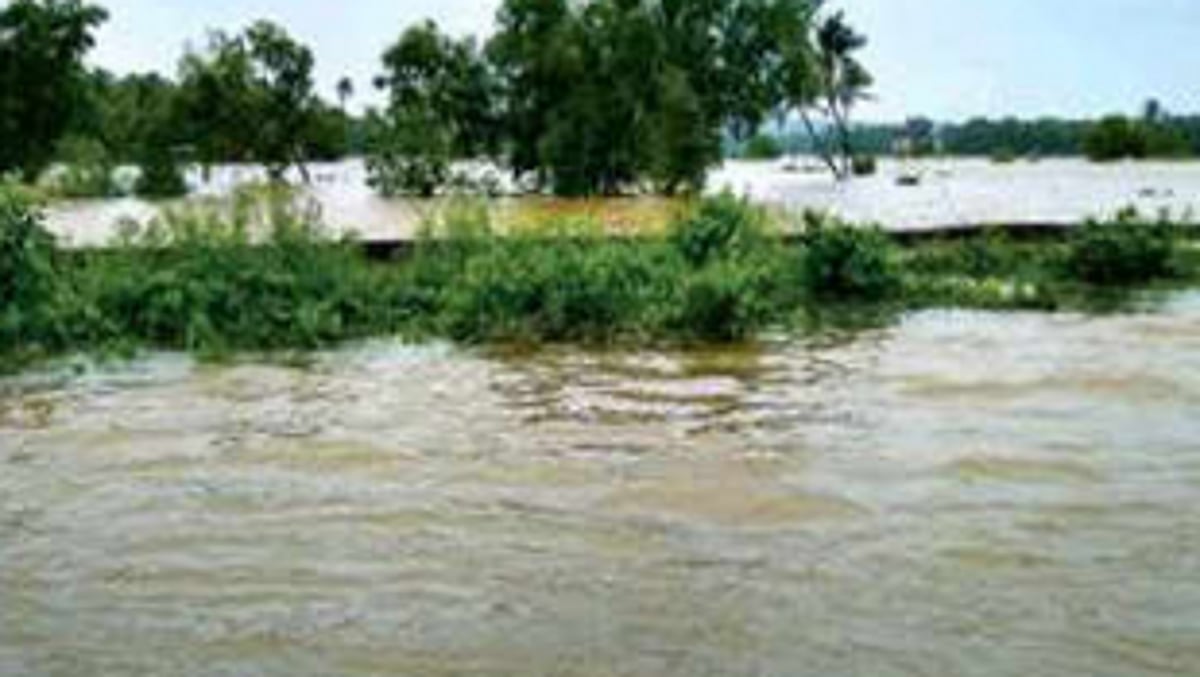 Two houses at Opa-Khandepar  junction get flooded