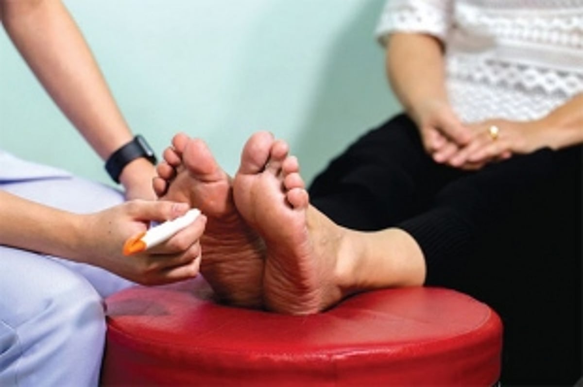 UNDERSTANDING DIABETES AND DIABETIC NEUROPATHY