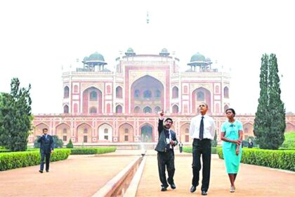 US President, Barack Obama and the First Lady Michelle Obama visiting the Humayun  Tomb, in New Delhi on Sunday.