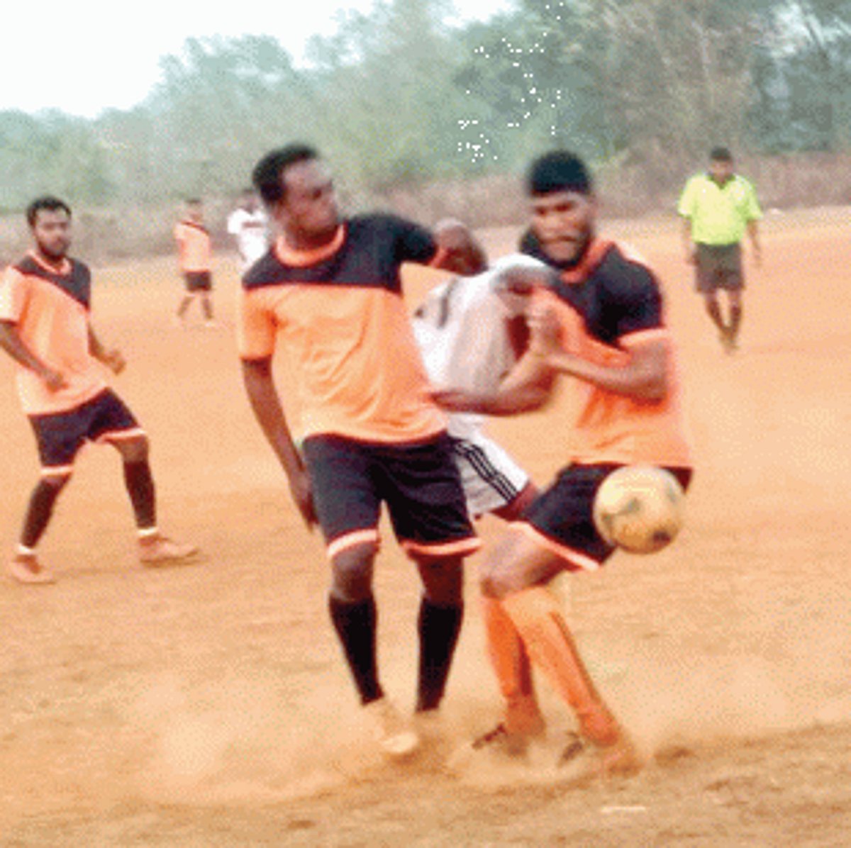 Ugem Rising Club  enter quarters