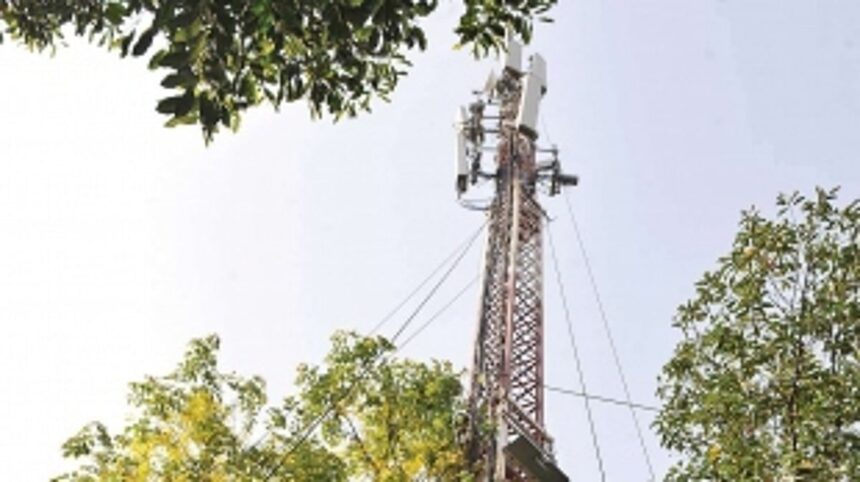 Unable to halt mobile tower erection, P’yats slam IT Act