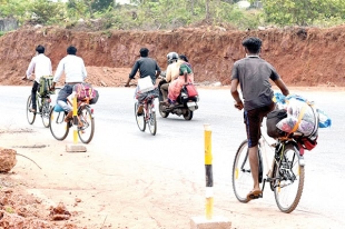 Uncertainty on employment  front results in mass exodus