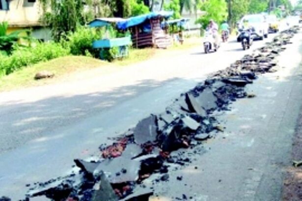 Underground cabling work causes severe congestion on Shiroda-Borim road