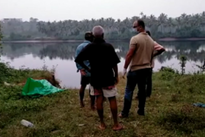 Unidentified body found at Revora in the Chapora river; police on site