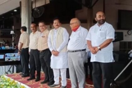 Union Minister Shripad Naik, PWD Minister Nilesh Cabral support double tracking