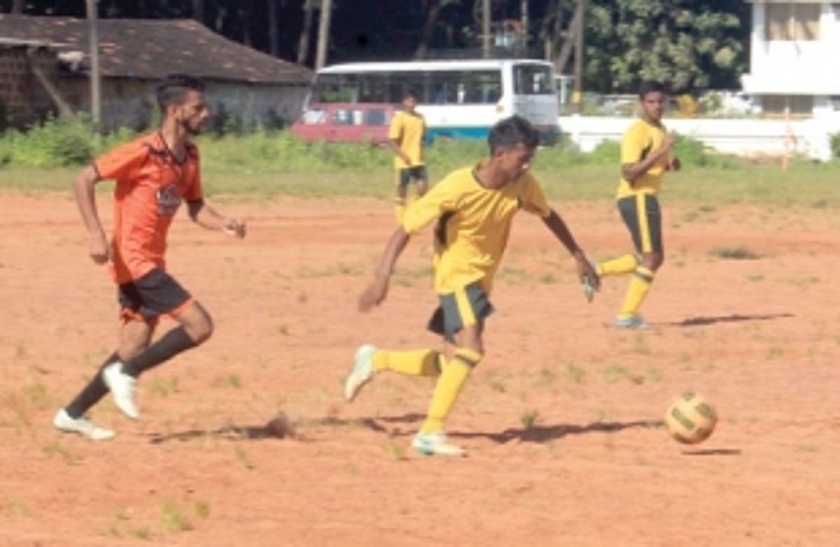 United Club of Orlim squeeze past Dando Boys