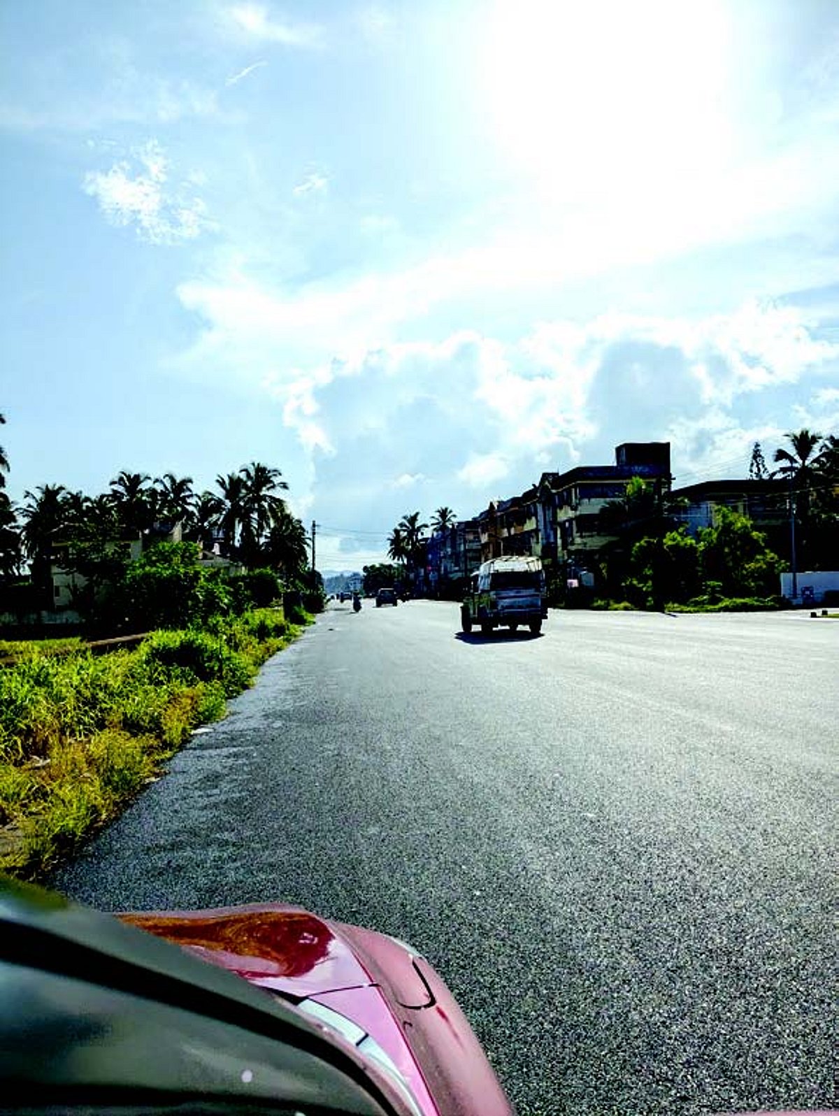 Unpainted road dividers pose threat to motorists