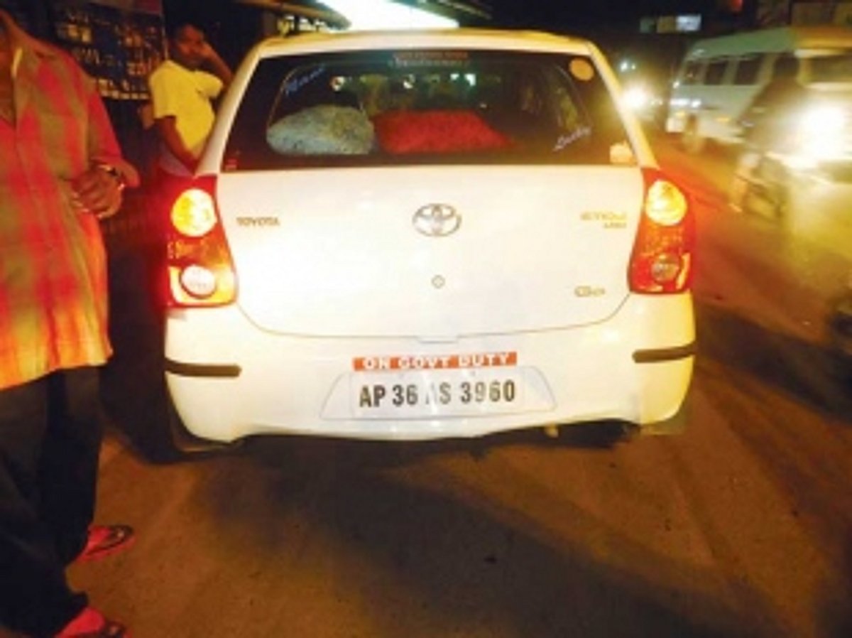 Unruly AP tourists face  ire of Calangute locals