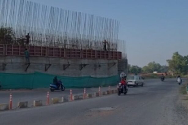 Unsafe Conditions at Western Bypass Junction Near Markado Mall Raise Concerns Among Commuters