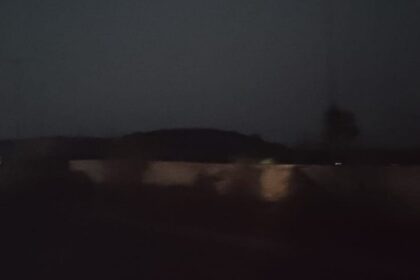 Unsafe Road Conditions and Lack of Streetlights Endanger Commuters in Mena Cavorim, Chandor