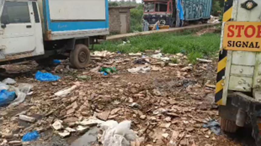 Unsanitary Conditions, Foul Odour Plague SGPDA Market
