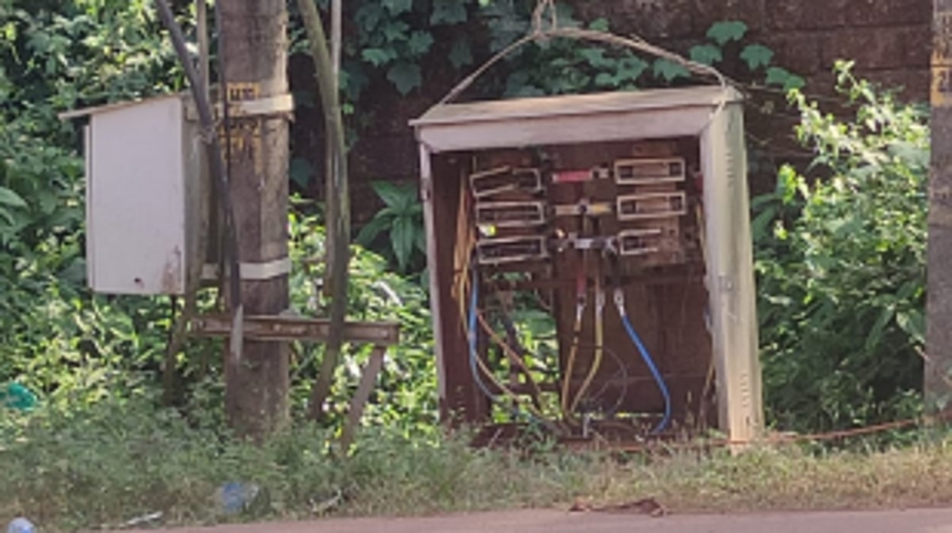 Urgent Concern Raised Over Open Transformer Near Sahakari Spice Farm Gate in Curti