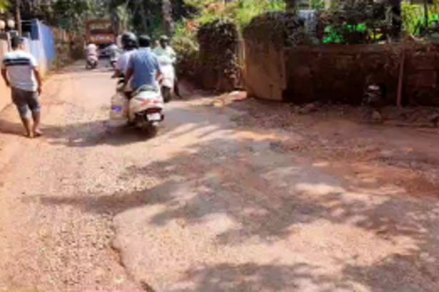 Urgent Repair Needed for Cuchelim to Karaswada Road: Public Voices Concerns