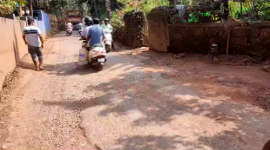 Urgent Repair Needed for Cuchelim to Karaswada Road: Public Voices Concerns