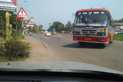 Urgent need of dividers along Madel road connected to Old Market Circle