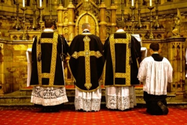 Use of Black Vestments: A tradition dead in Goa since long