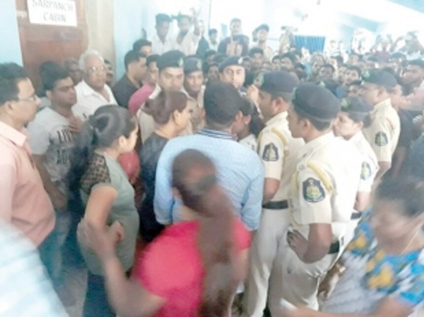 Usgao sarpanch, panchas locked up for issuing NOC for mobile tower 1 Usgao sarpanch, panchas locked up for issuing NOC for mobile tower