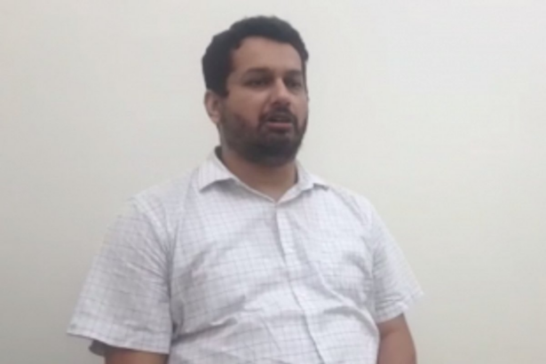 Utpal counters Fadanvis’ comment