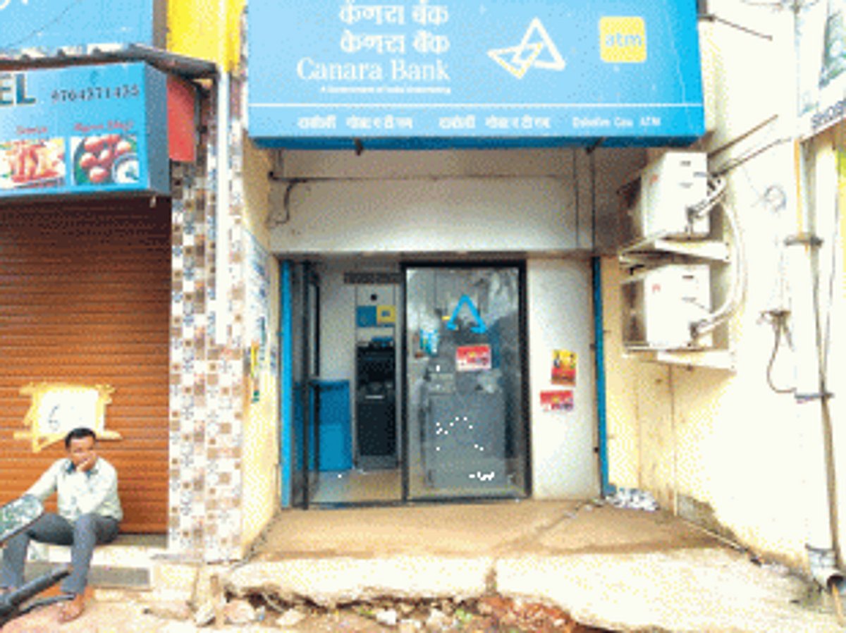 VASCOITES SAY ATMs NOT SAFE
