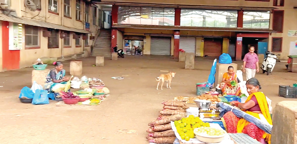 VENDORS’ LIVELIHOOD AT RISK