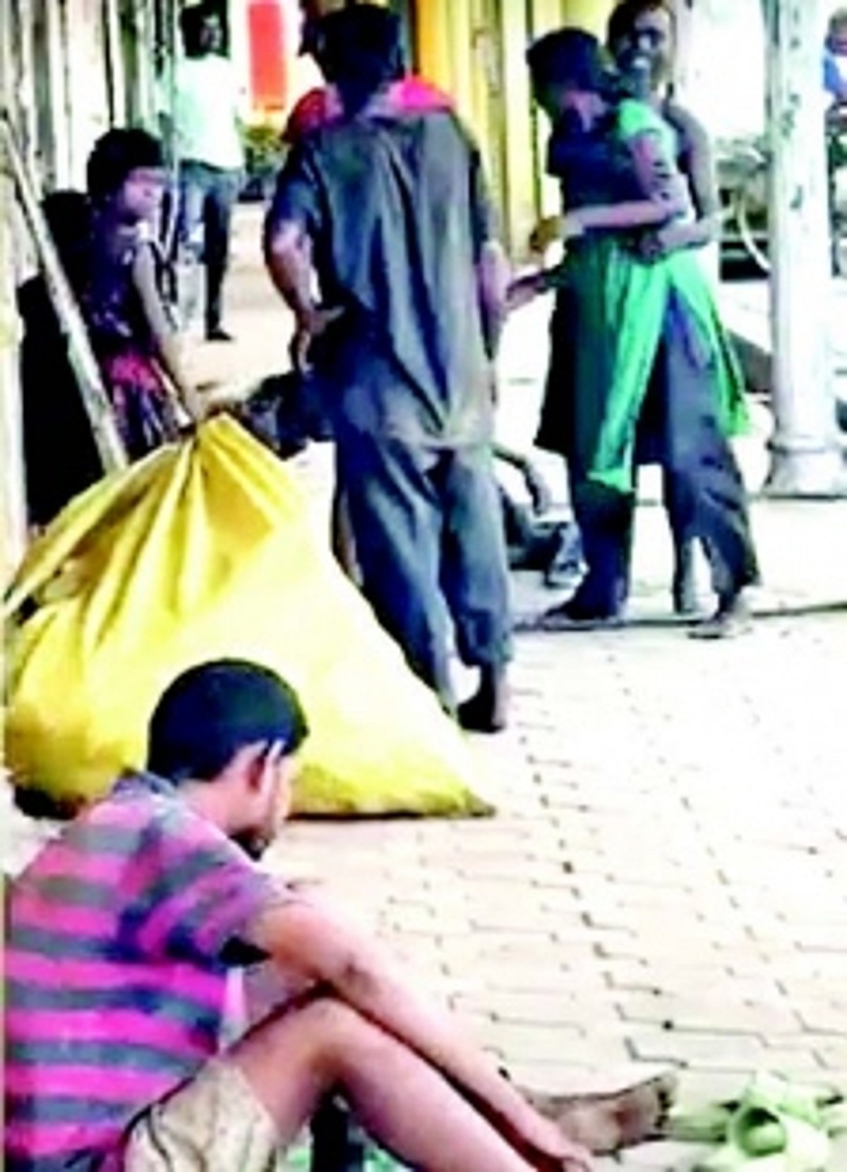 Vagrants and drunks create ruckus at Sao Tome; locals demand action