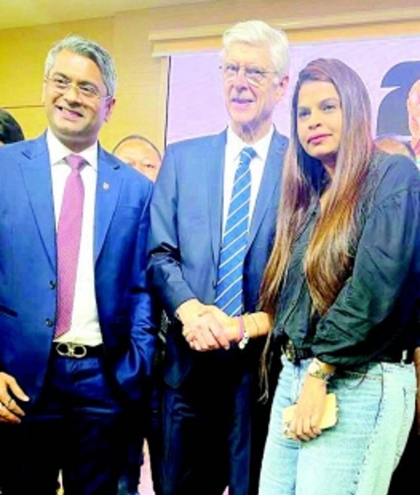 Valanka discusses possibilities of setting up women’s football academy in State