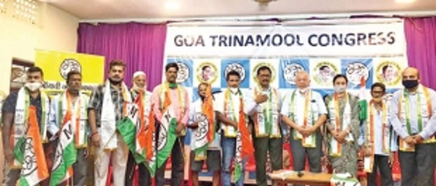 Valpoi Cong Block, prominent mahila member join Goa TMC 1 Valpoi Cong Block, prominent mahila member join Goa TMC