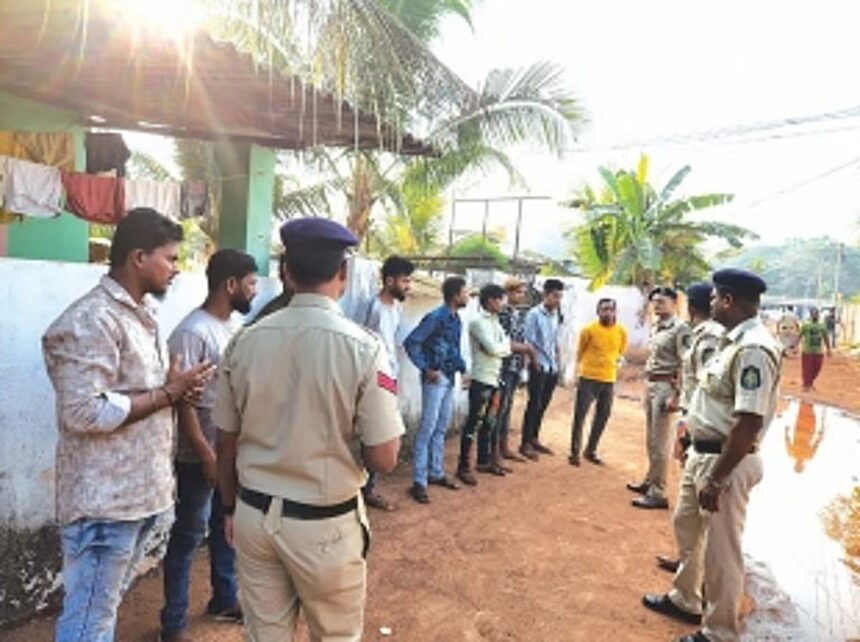 Valpoi police nab 4 in Honda-Sattari during tenant ID check drive 1 Valpoi police nab 4 in Honda-Sattari during tenant ID check drive