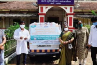 Van with 5 oxygen concentrators,  2 generators, medicines launched