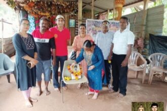 Vanarmares salute their ancient hero who fought the British and got killed in police firing