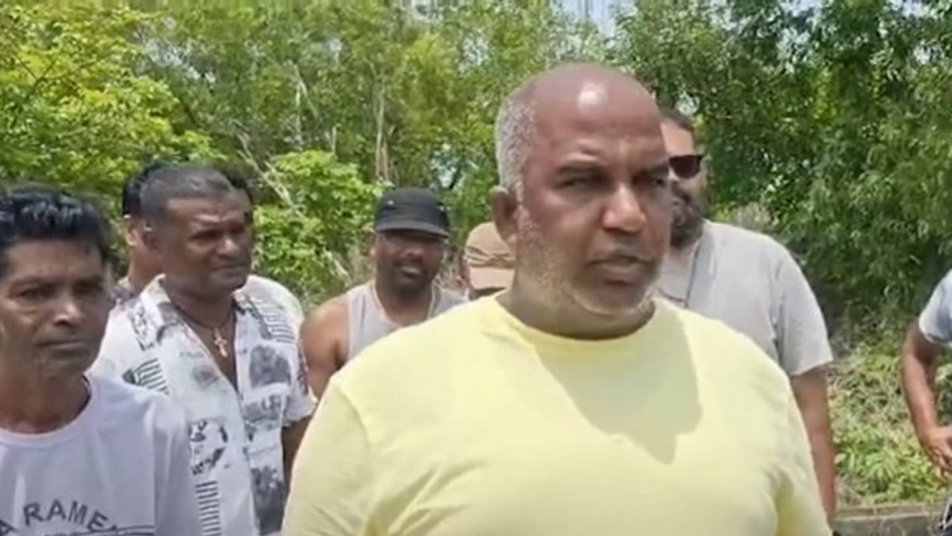 Varca-Benaulim Fishermen to CM: Save Our Boats Before the Storms Do 1 Varca-Benaulim Fishermen to CM: Save Our Boats Before the Storms Do