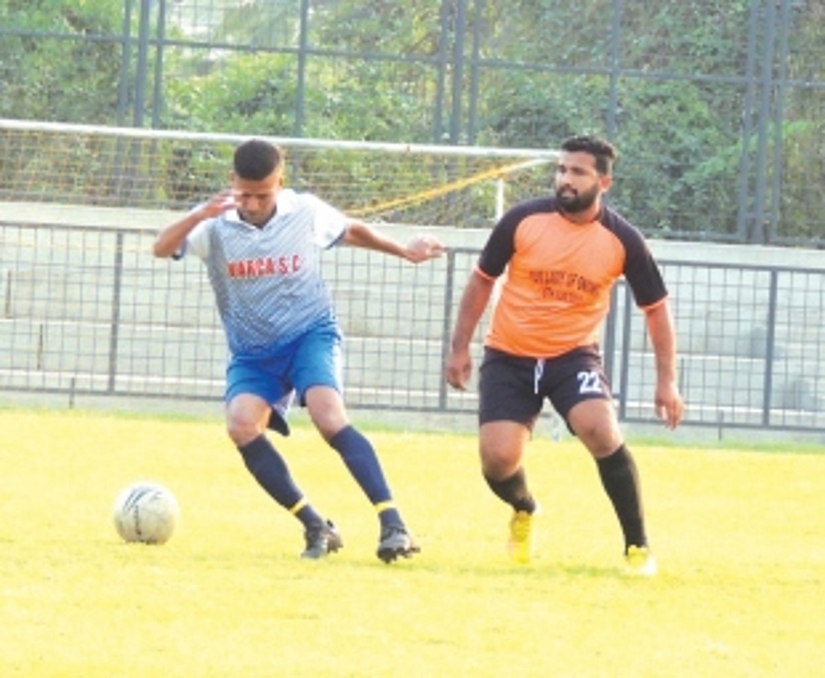 Varca SC blank Rossman Cruz, enter quarters