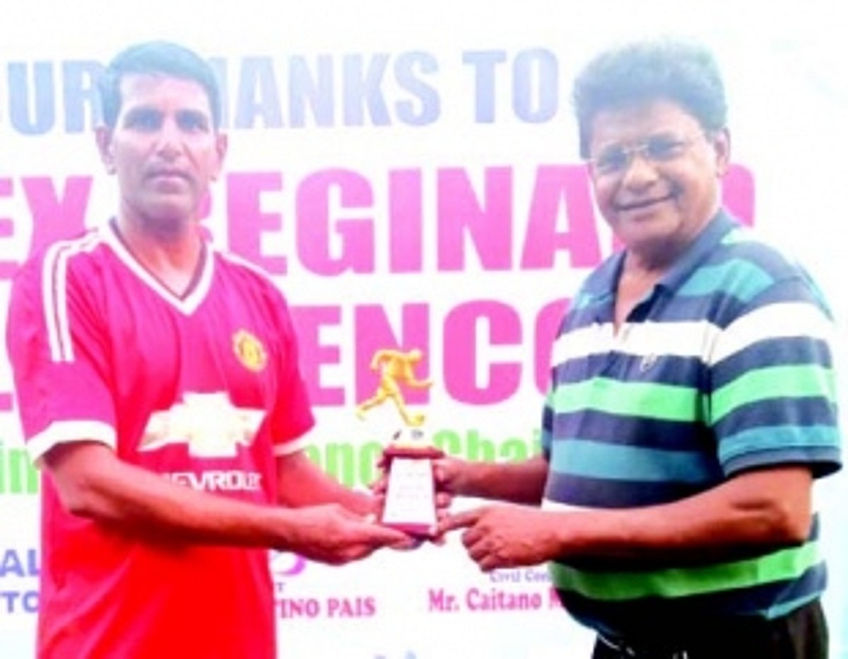 Varca Veterans in last four