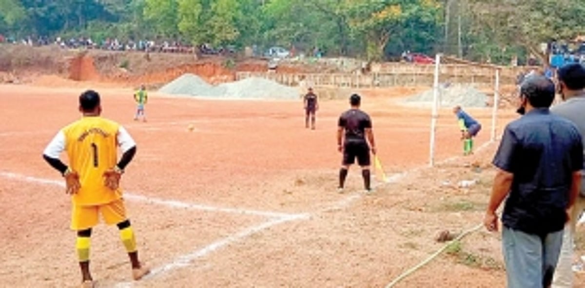Varca Veterans win shoot-out