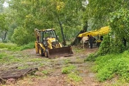 Varca Villagers Protest Illegal Construction in Pedda Dumotem, Lodge Complaint with Panchayat