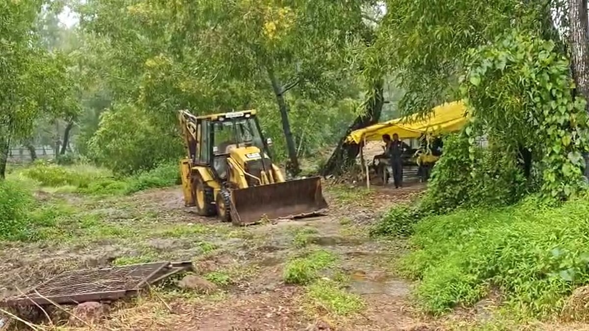 Varca Villagers Protest Illegal Construction in Pedda Dumotem, Lodge Complaint with Panchayat