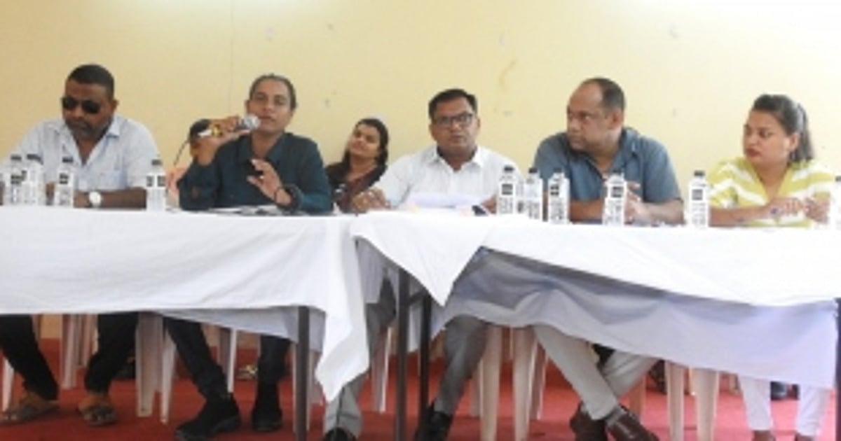 Varca gram sabha members upset over power failures, oppose scrapyard