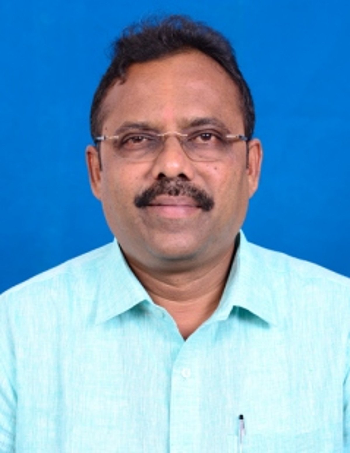 Vasco MLA demands suspension of Railway GM