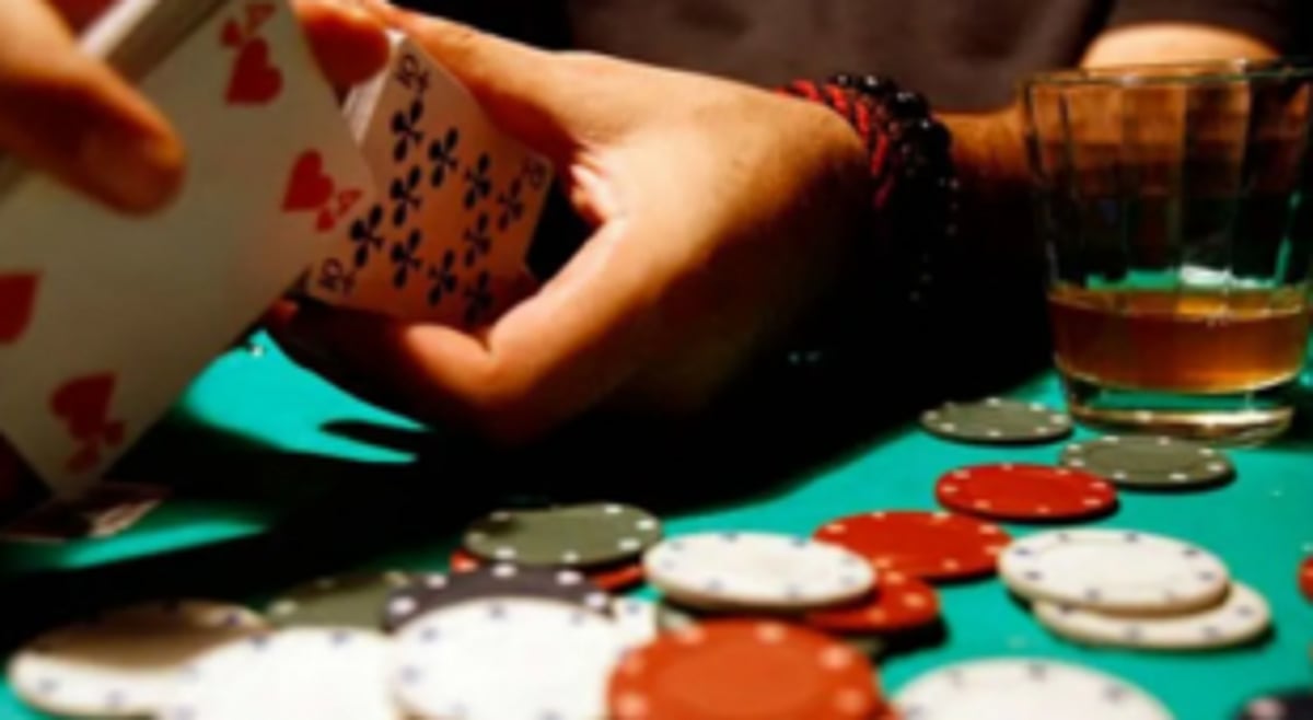 Vasco police raid gambling den