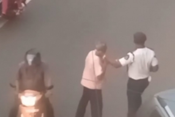 Vasco traffic cop manhandles sr citizen