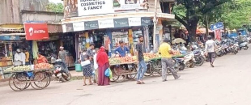Vascoites demand MMC action against ‘illegal’ fruit vendors